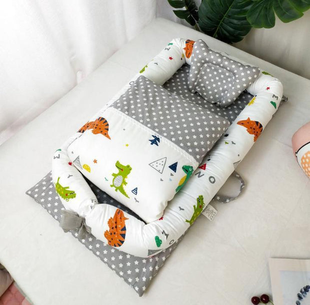 KIDDARA™ Portable Baby Travel Crib – Foldable Bionic Infant Bed with Anti-Pressure Mattress